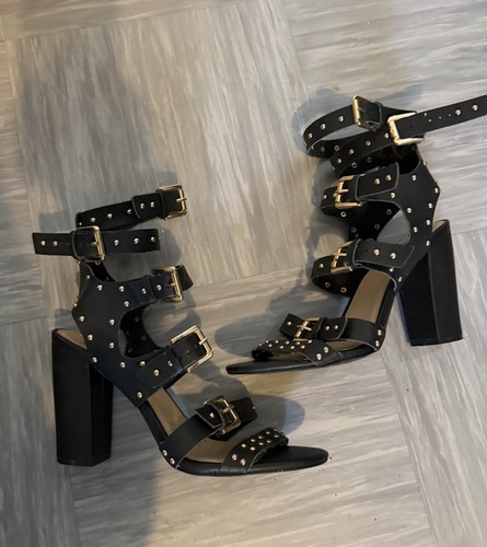 Black studded gold block heels - black,