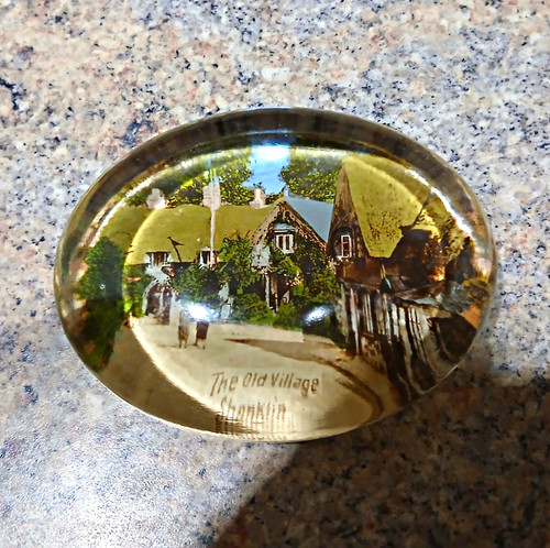 Oval clear glass - oval, paperweight