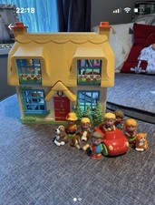 ELC Happyland Rose Cottage