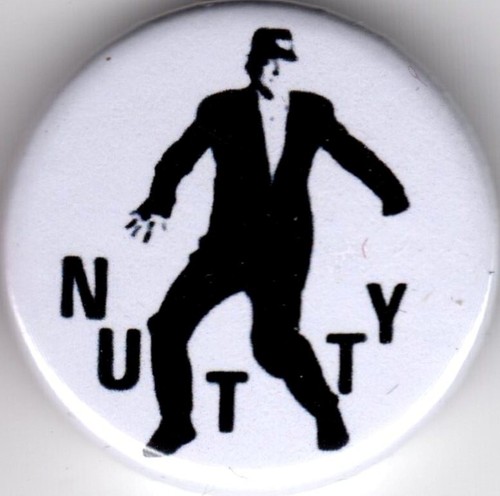 Nutty chas pin - nutty, button