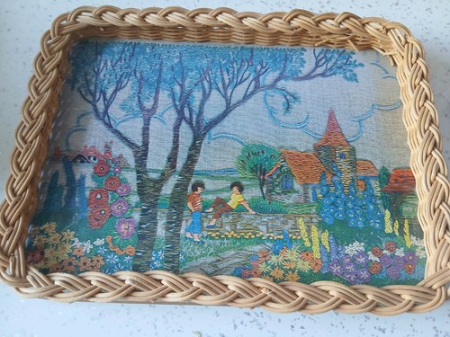 Vintage wicker tray kitsch - vintage,