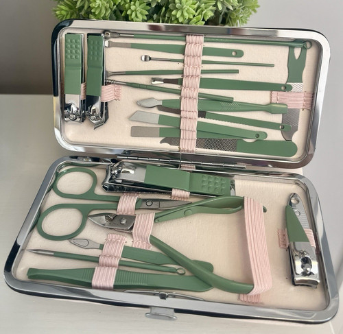 Metal manicure pedicure kit - manicure,