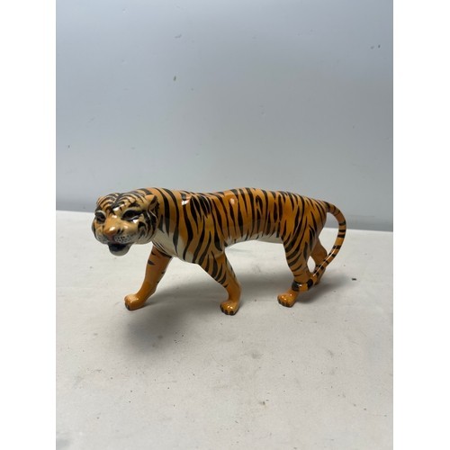 Beswick tiger figurine cm - beswick,