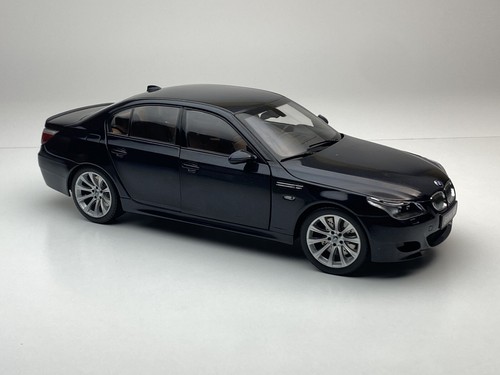 Kyosho bmw e60 - 1/18, m5