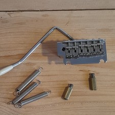  Fender mexican tremolo unit