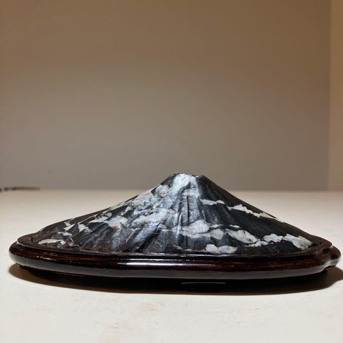 Suiseki japanese viewing stone - suiseki,