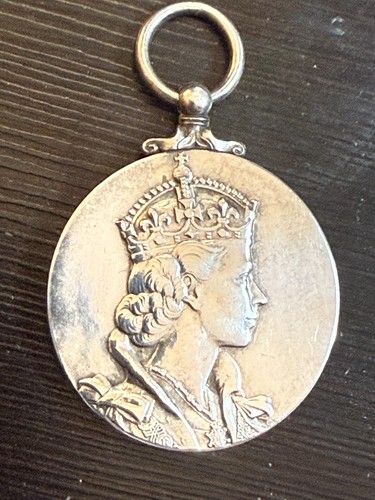 Vintage 1953 queen - vintage,