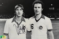 Johan Cruyff Signed 12x8 Photo