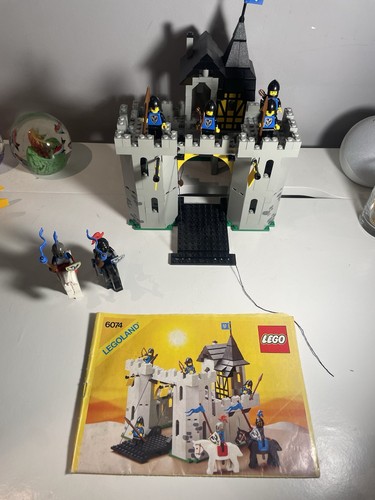 Lego 6074 black falcon - 6074, falcon's
