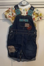 Baby unisex Denim Dungarees & T-Shirt 2 Piece Outfit Set size -6/9 Months