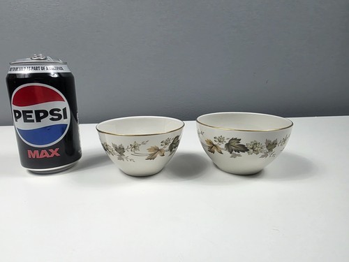 Small royal doulton - 2,