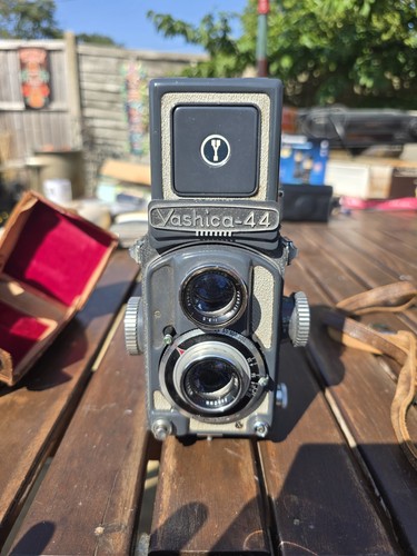 Yashica 127 film tlr - film, camera