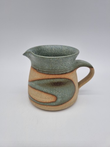 Alan brough studio pottery - an,