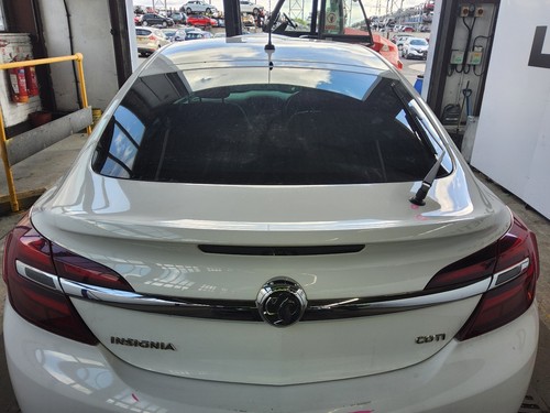 Tailgate boot white vauxhall - boot,