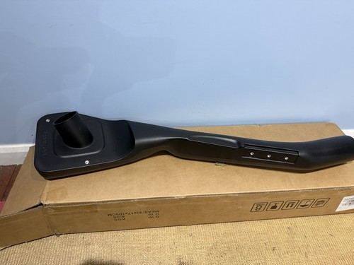 Raised snorkel air - snorkel, intake