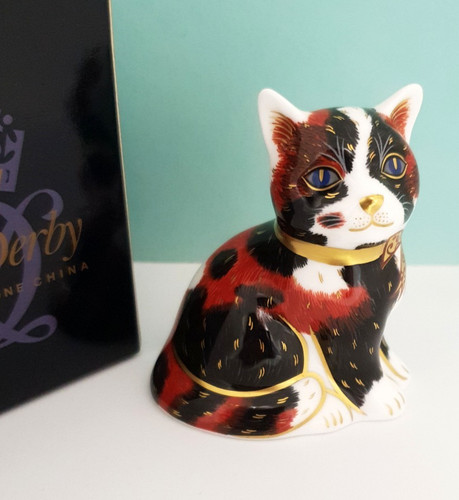 Royal crown derby cat - royal,
