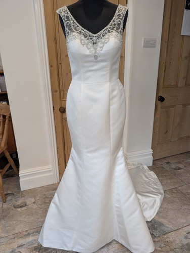 Venus wedding dress - ivory, size