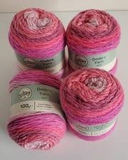 So Crafty Soft pink ombre yarn