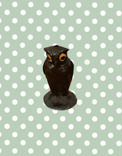 Elegant upright owl - upright,