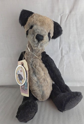 Artist bear jamie - artist, bear;