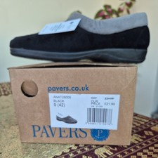 BRAND NEW Pavers Full Slippers