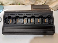 SIX BAY CHARGER FITS MOTOROLA GP340 GP360 GP380 GP640 GP680 TWO WAY RADIO