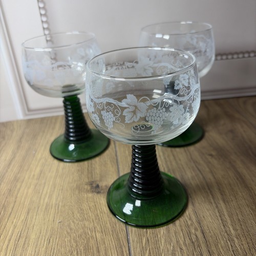 Vintage green stem wine - vintage,