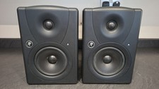 Mackie mr5 Active Studio monitors x 2 inc power cables