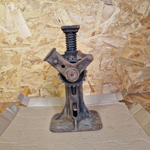 Antique jack flip flop ratchet - flop,