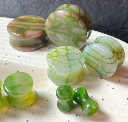 Pair green dragons vein agate - pair,