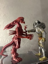 Alien Queen & Predator 12 Inch