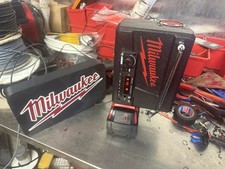 milwaukee 18v radio  site