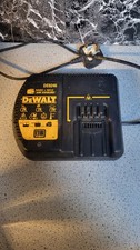DeWalt DE0246 Battery Charger