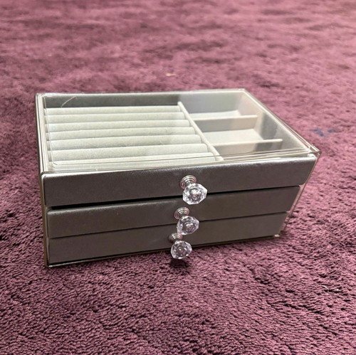 Grey tier stackable - 3-tier,