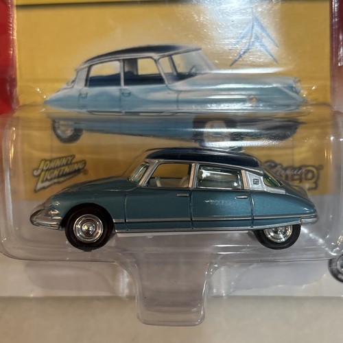 Johnny lightning white - lightning,