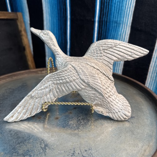 Vtg flying ducks wall art - flying,