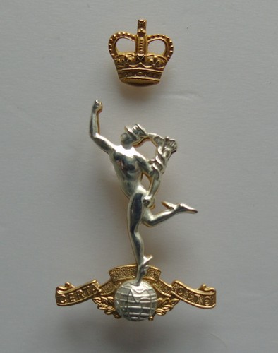 Royal signals officers - royal,