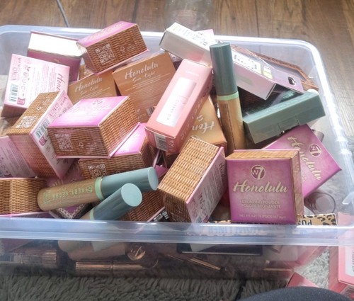 Large joblot make - of, up