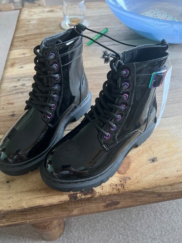 Girls boots black patent new - boots,