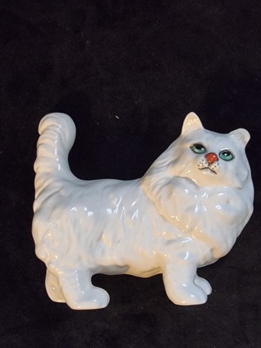 Beswick cat with chipped - cat,