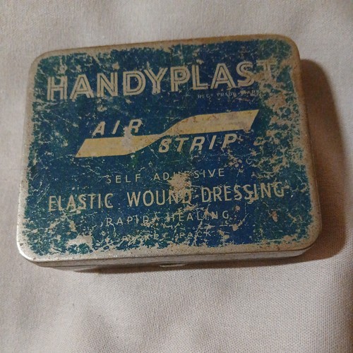 Vintage tin handyplast - vintage, air