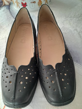 Ladies  Slip On Hotter Shoes black leather slip on wide fit UK 4.5