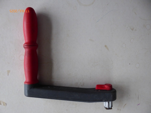 Lewmar titan double grip - titan, 8"double-grip