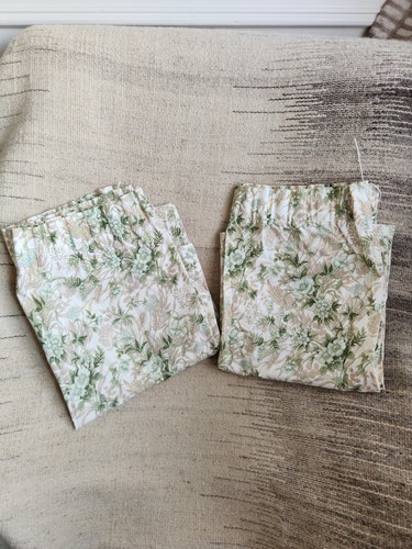 Pair vintage floral - , curtains