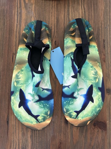 Ning barefoot land water - &,