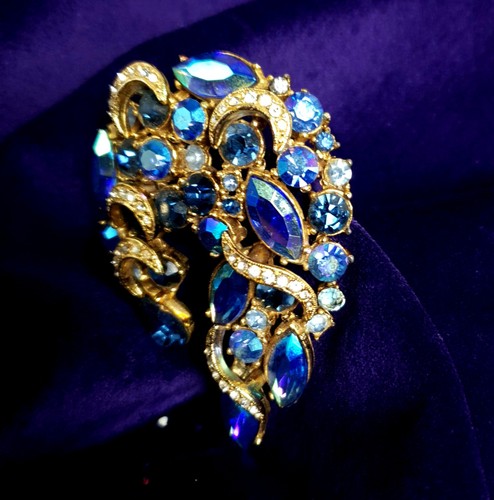 Vintage sphinx blue aurora - vintage,