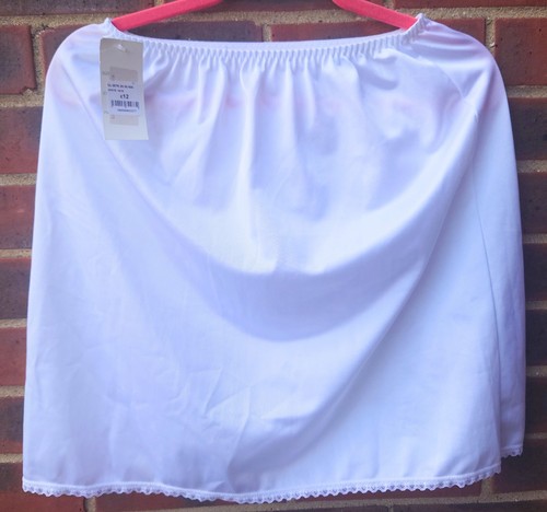 Slenderella white half - half, slip