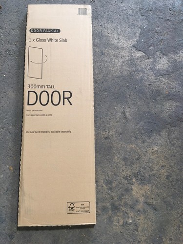 Kitchens 300mm door - kitchens,