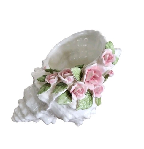 Porcelain conch shell with - porcelain,