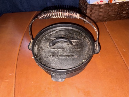 Old mountain cast iron dutch - cast,